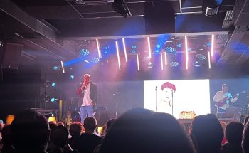 „Такъв е животът“: Стефан Димитров и Богдана Карадочева събраха поколения българи в JOY Station